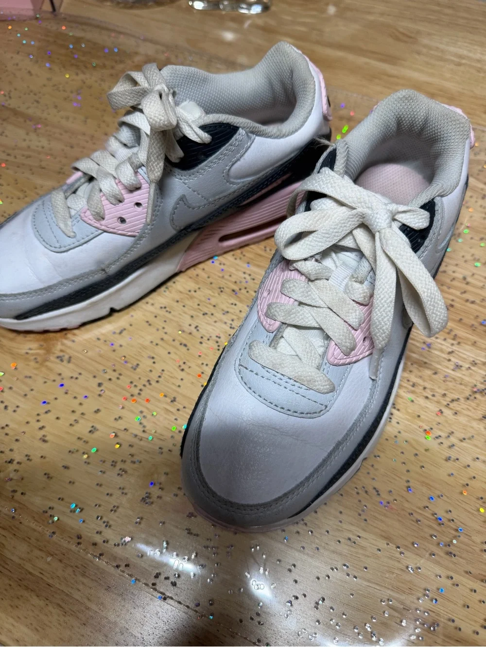 Nike Air Max-style White, Pink & Black kids Sneakers